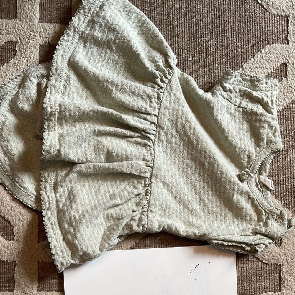 Quincy mae 0-3 skirted onesie